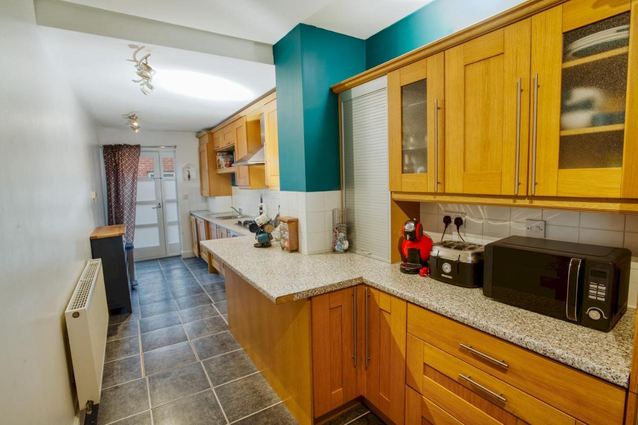 Pass The Keys 2 Bed Flat In Old School House Apartment Lincoln Exterior photo